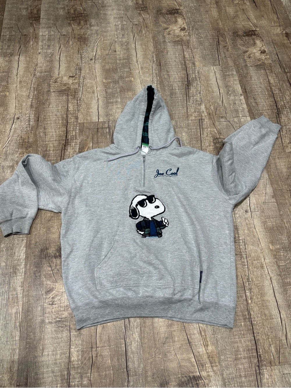 Peanuts Vintage Joe Cool Hoodie with Snoopy Patch Kangaroo Pocket XL